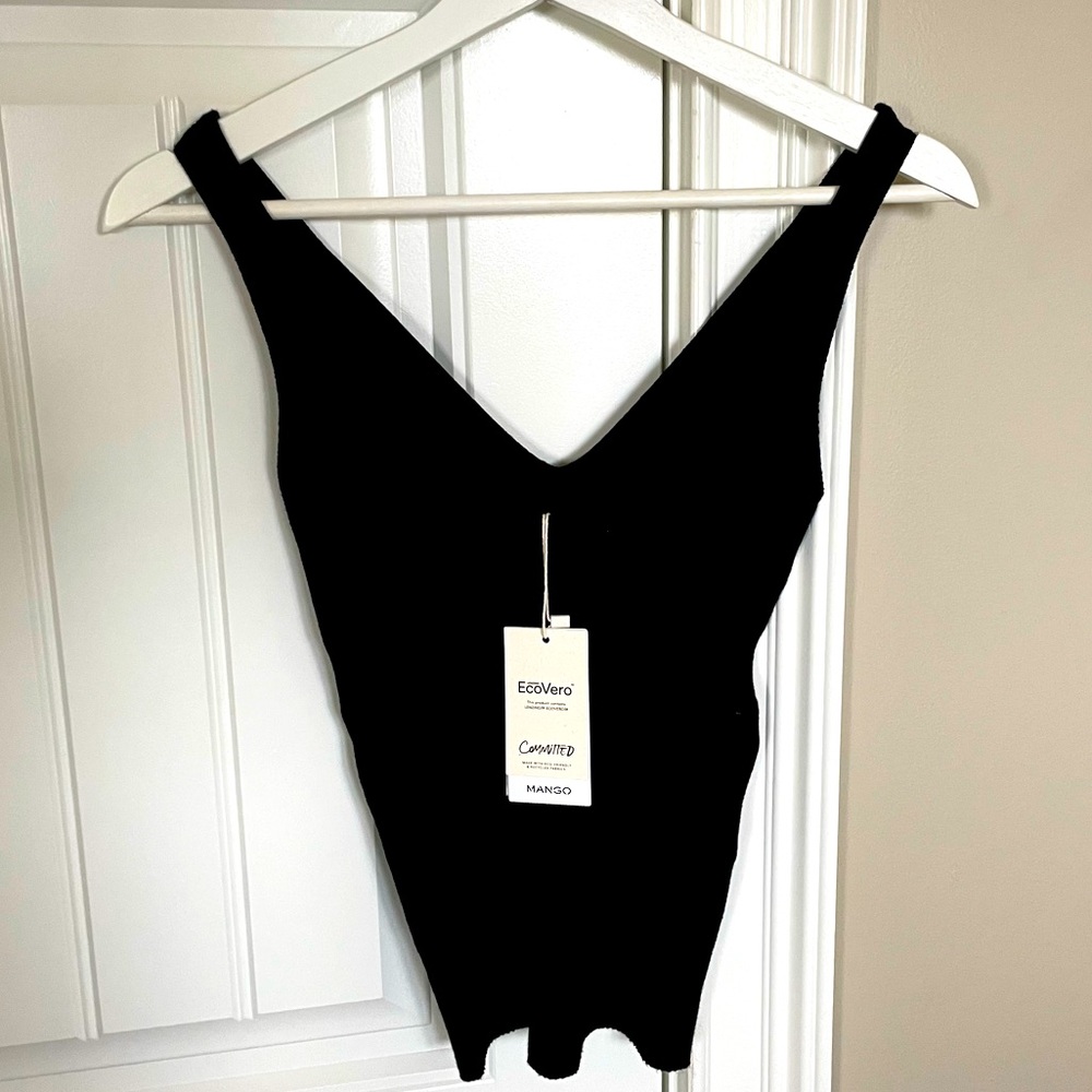 NWT Mango Knit black top